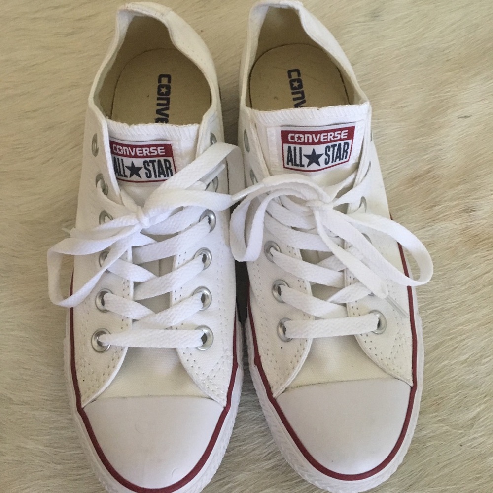 Converse Chuck Taylor All Stars - Size 8